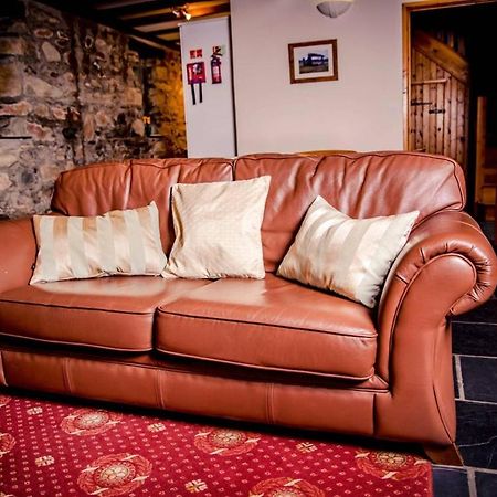 Gellifawr Woodland Retreat Hotel Pontfaen Exterior foto