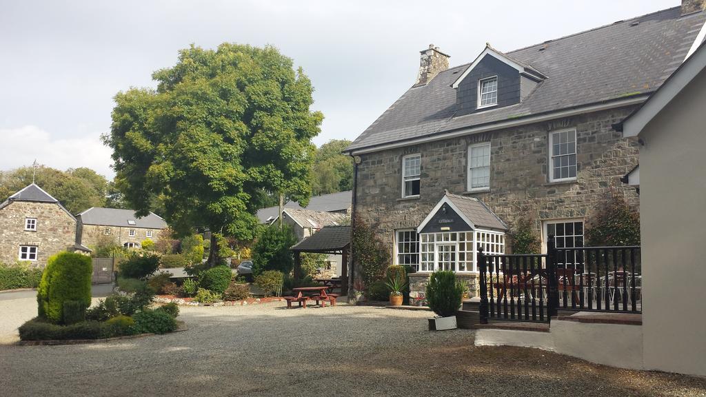 Gellifawr Woodland Retreat Hotel Pontfaen Exterior foto
