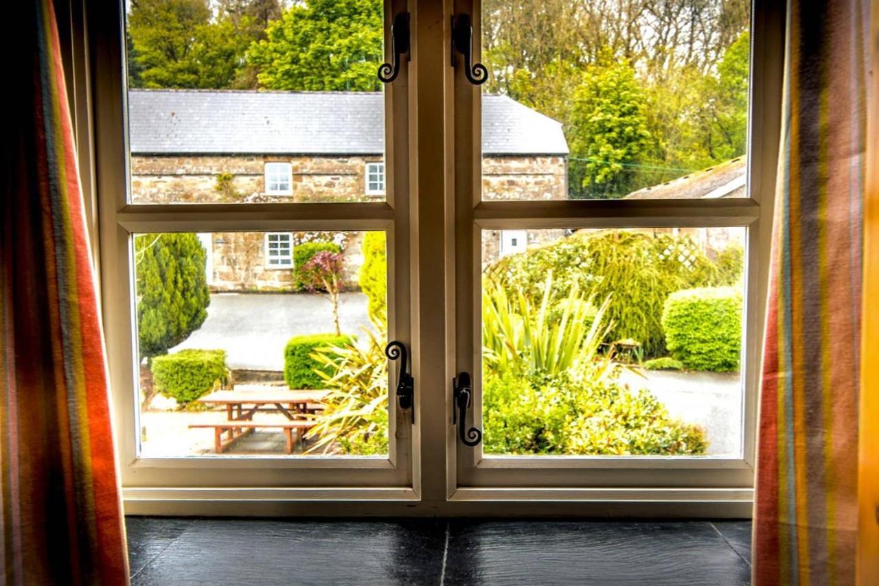 Gellifawr Woodland Retreat Hotel Pontfaen Exterior foto
