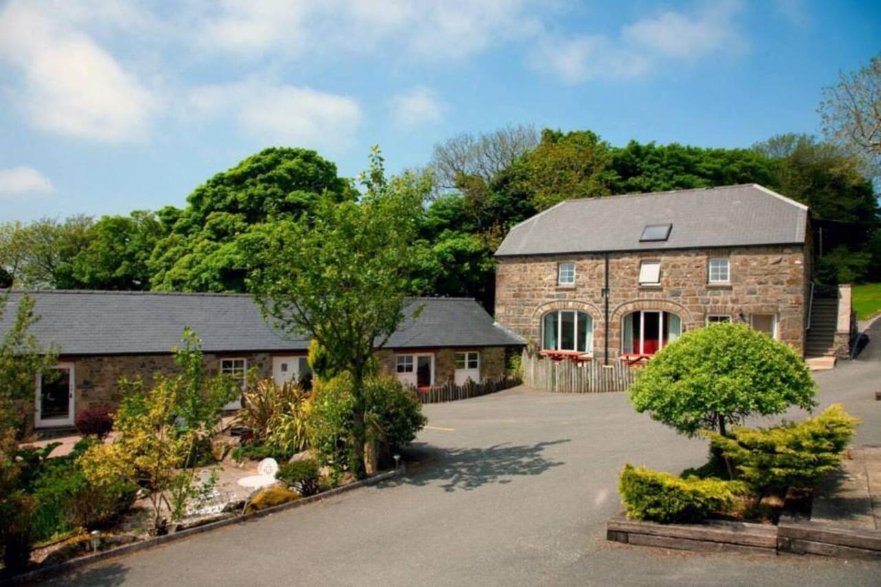 Gellifawr Woodland Retreat Hotel Pontfaen Exterior foto